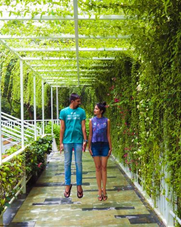 Love is in the air #love #lovecouple #planethollywoodresortgoa #coupletravel #cntraveler #netgeotravel #instatraveling #instadaily #iamtb…