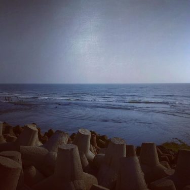 To go out with d setting of sun on an empty beach is so&hellip;