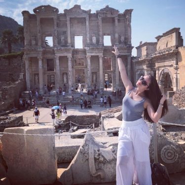 Wander often, wonder #ephesus #libraryofcelsus #turkey #exploreturkey #travelholic #travelcommunity #travelaroundtheworld #travel #travelislife #travelworld #traveladdicted…