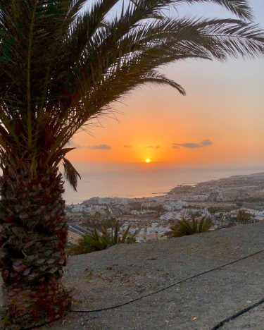 • JBo’s View___________________________________________________ • #love #sunset #beauty #priceless #iger #tenerife #canaryislands #tenerifenature #Tenerife #summernight…