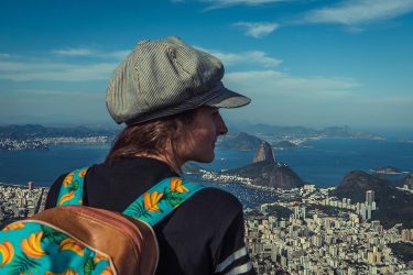Viendo Río de Janeiro desde el Corcovado. Pocas palabras, muchos “uoooooh”. . . .…