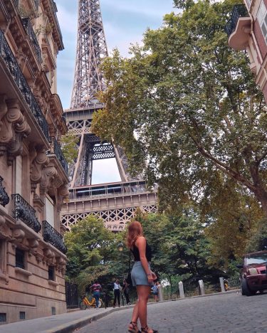 bienvenue à paris! ???????? #paris #toureiffel #bnesimppl #iamtb #foreveronvacation