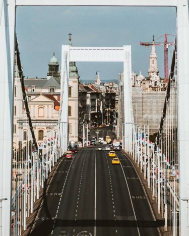 Sabían que Budapest son 2 ciudades en 1? ???????? Pues si, Budapest se convirtió…