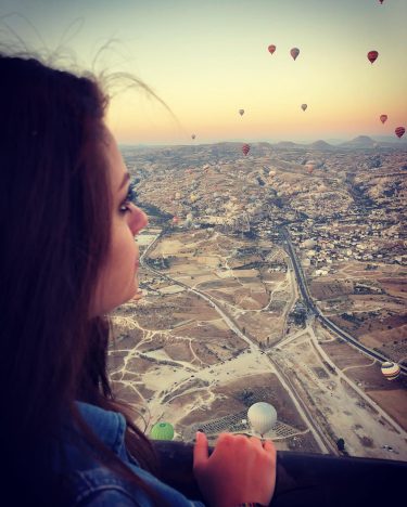 The most magical place in Turkey #hotairballoon #cappadocia #cappadociaturkey #turkey #exploreturkey #travelholic #travelcommunity #travelaroundtheworld…
