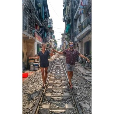 Con esta imagen de una de las calles más fotografiadas de Hanoi. Decimos adiós…
