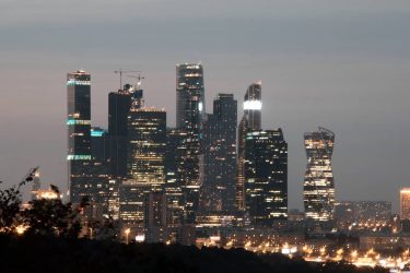 Вид с Воробьёвых гор на главную, наверное, на сегодняшний день, достопримечательность Москвы