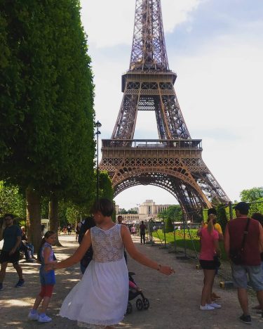 Ma tu balla leggera #lostatosociale #Paris #Parigi #lamour #toureiffel #traveller #travelgram #happypeople #happiness #love&hellip;