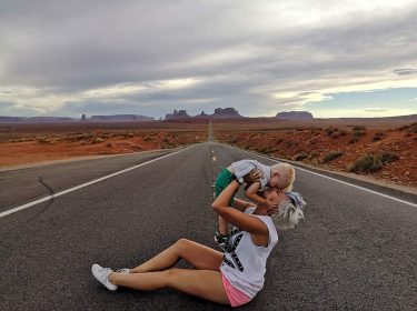 Run Forrest, run #forrestgumppoint #monumentvalley #arizona #usa #holiday #unitedstatesofamerica #america #americadream #thebestplaceintheworld #holidays #trip…