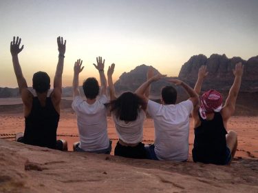 We don’t remember days, we remember moments. #happysunset #Giordania ???????? #travel #travelling #vacation #visiting&hellip;