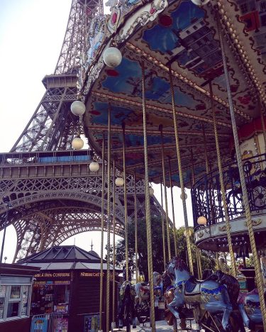 I wonder if a child would be more amazed by the Eifel Tower or…
