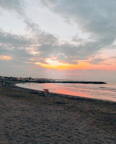 New home Sognavo una vita vista mare . Voi cosa preferite? Mare o montagna?…