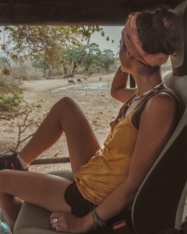 I could stay here all day. Observe, photograph and learn. A first wildlife safari…