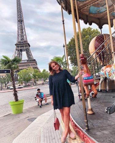 happiness is not “out there”. it’s in you. #paris #foreveronvacation #happiness #bnesimppl #iamtb #damestravel