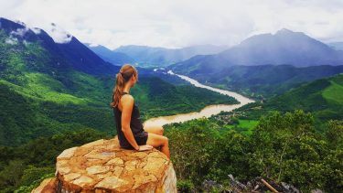 #nongkhiaw #laos #landscape #viewpoint #hiking #trekking #mountains #muddy #longway #beautifulview #photography #travelblog #nature #travelblogger&hellip;