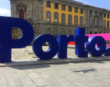 ???????? O Porto é a segunda maior cidade de Portugal e fica localizada no…