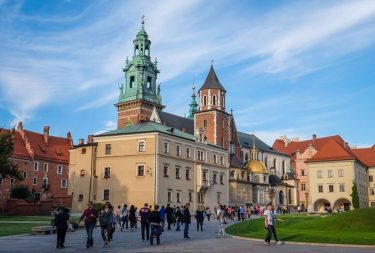 Krakow, Poland, one of my favorite cities in Europe #landscapstyles #exklusiveshot #visualsofearth #beautifuldestinations #ilovetravel&hellip;