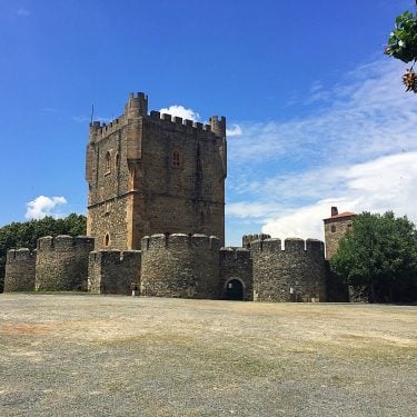 ???????? O Castelo de Bragança foi construído dentro das muralhas da cidadela de Bragança.…