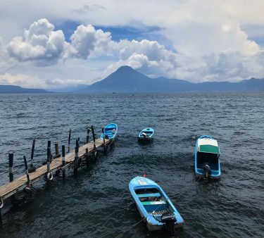 This lake steals all my words away . . . #perhapsyouneedalittleguatemala #quepeladoguate #therealguatemala #explorandoguatemala…