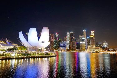 ArtScience Musuem view from Marina Bay #travelto #sourcedadventures #mustdotravels #travelingsnaps #theglobewanderer #livelovetheworld #travel_awesome #straythecourse…