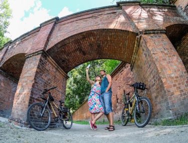 We had a ride on our bamboobikes around Żoliborz in Warsaw. We stopped for…