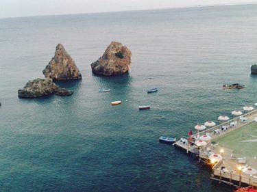 Wonderful Place Vietri sul Mare, Campania #backpackerstory #bestcommunitytravel #adventureinspired #makeheritage #lovetheworld #iamatraveler #discoverglobe #inspravel…