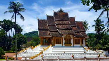#hawprabang #luangprabang #laos #temple #culture #photography #travelblog #travelblogger #travelthroughlenses #travellingmakesmehappy #instagood #nature #naturephotography #reisen&hellip;