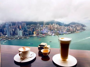 Coffee time with the #HongKong view from the 103 floor of @RitzCarltonHongkong . .…