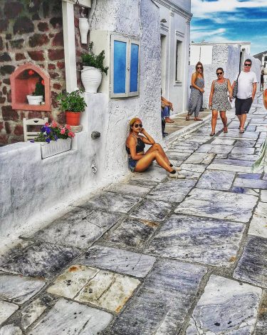 Because few lanes are not meant to be forgotten!! Santorini has these beautiful stoned…