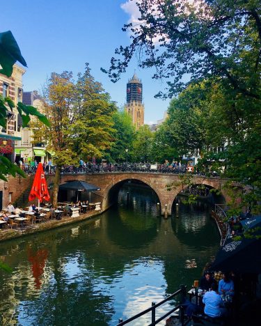 • JBo’s View___________________________________________________ • #bnesimppl #love #verano #sunshine #beauty #priceless #iger #utrecht #holland #postcardsfromtheworld…