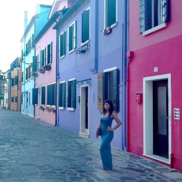 Non permettere a nessuno di togliere colore alla tua vita, nessuno è così importante!…