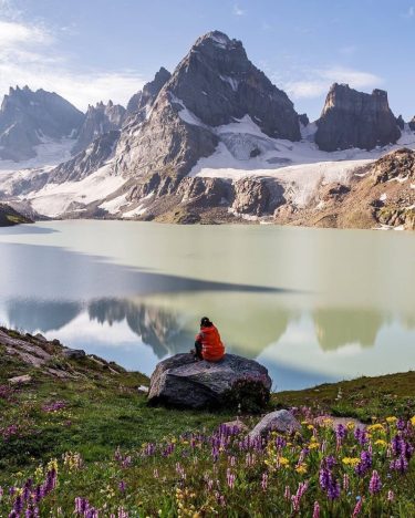 Majestic Mesmerizing Chitta Katha Lake, Shounter Valley, Azad Kashmir #landscapstyles #exklusiveshot #visualsofearth #beautifuldestinations #ilovetravel&hellip;
