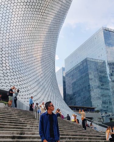 Te vas a impresionar con la imponencia del edificio del Museo Soumaya! En cada…