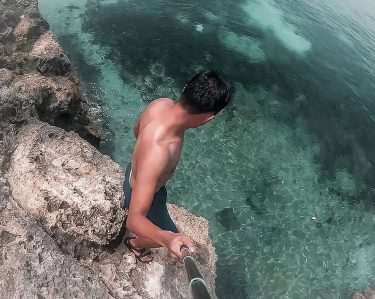 A little bit dangerous, but baby that’s how I want #ExploReytion #travelph #travelworld #bnesimppl…