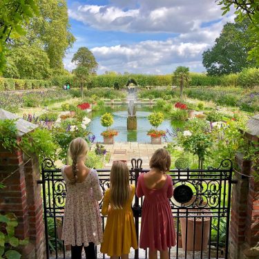 Absolutely stunning! Spent the day roaming around Hyde park and could not get enough…