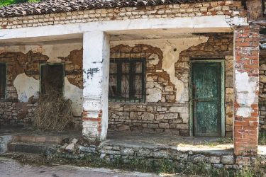 This shed, used for storing hay, I thought was super photogenic. We toured&hellip;