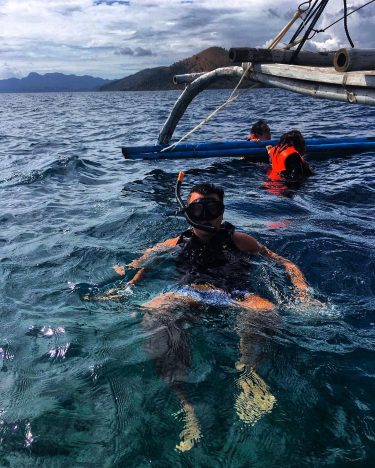 Looking for corals in the deep Ocean #philippines???????? #coron ‍️Discover my Journey around the…