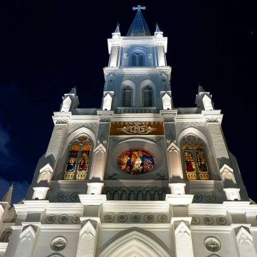 An old church that’s used to be a convent in CHIJMES was the location…