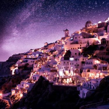 Beautiful Starry Night and Milky Way at Santorini #Greece #landscapstyles #exklusiveshot #visualsofearth #beautifuldestinations #ilovetravel…