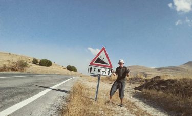 ↘️ . . . . . #adventurecycling #adventurebybike #biketouring #biketravel #bicycletrip #bicycletouring #bikewander #bnesimppl…