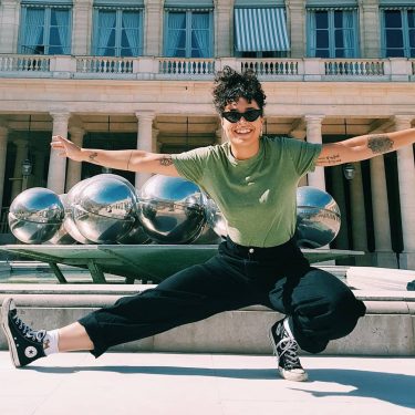 Toi, tu danse le mia. Moi, je danse la polka. . . . .&hellip;