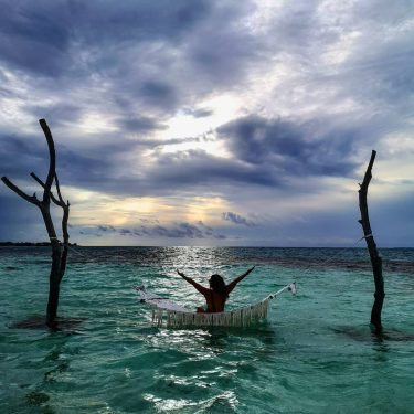 Yes, I’m a sunset ???????? . . . . . . #travelling #tourist #picture&hellip;