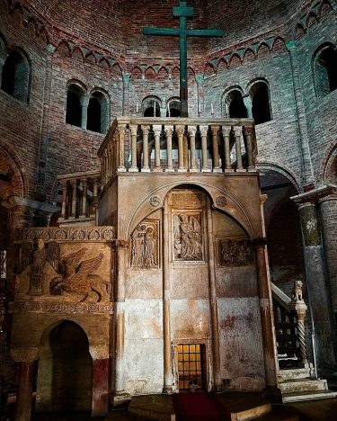???????? La Chiesa del Santo Sepolcro. Nel complesso della Basilica di Santo Stefano (fondata&hellip;