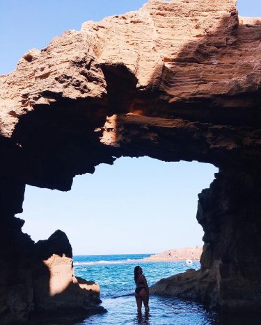 Too flamBOUYant to drown ‍️ #rollinginthedeep . . . #toosoon #tramatic #spain #neardeathexperience #españa&hellip;