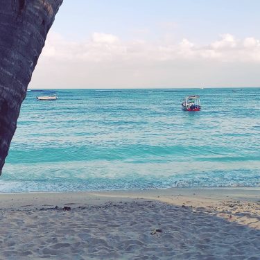 best beach hint: the country’s name starts with I #travel #photography #pod #beach #beachdays&hellip;