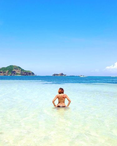 Be free, live . . . . . . . #islandhopping #blue #nature #travel…