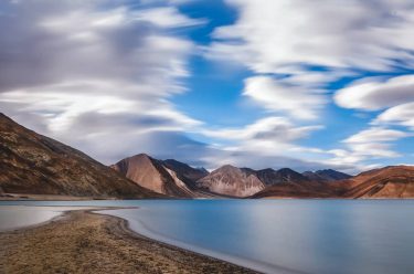 Pangong tso – Ladakh India – September 2018 #pangonglake, #ladakh, #longexposures, #tripotocommunity #bnesimppl