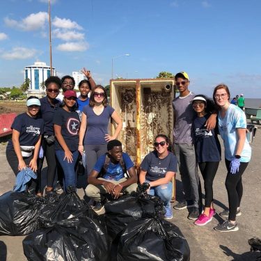 Took some of our students out to #cleanupthebeach for International Coastal Cleanup! These strong…
