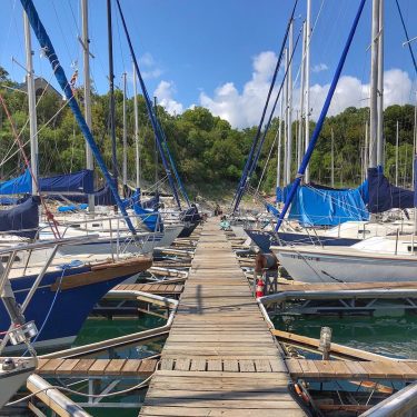 “I wish travel therapy was covered by my health insurance”…Amen to that! ••• Nothing&hellip;