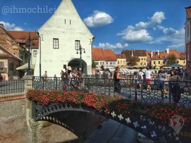 Sibiu – ROMÊNIA ???????? . . Como não se apaixonar por essa linda ponte?!…