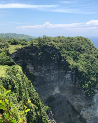 What an amazing place, stunning View #bali #nusapenida ‍️Discover my Journey around the #mostbeautifulplacesintheworld&hellip;
